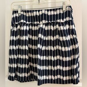LOFT A Line Skirt Sz 0 Navy White